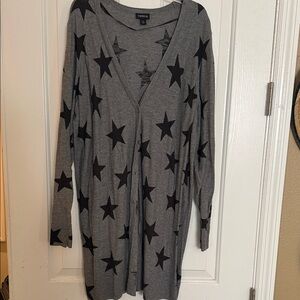 Torrid Gray Sweater with Black Star Design